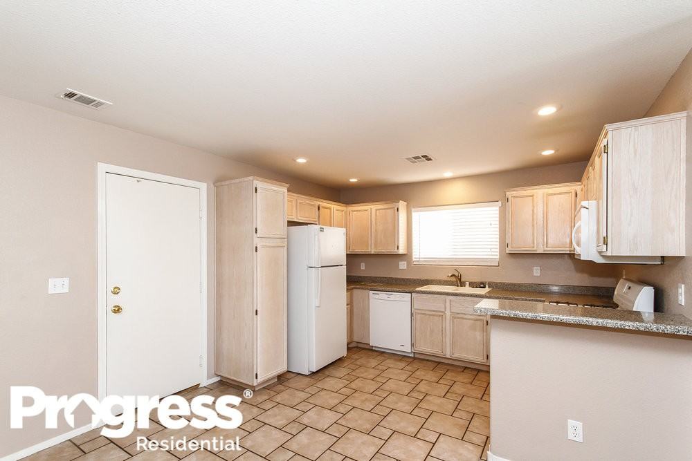 5450 Mercantile St - Photo 5 of 17