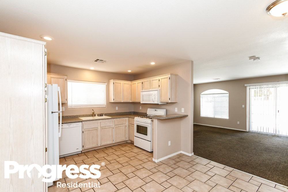 5450 Mercantile St - Photo 6 of 17