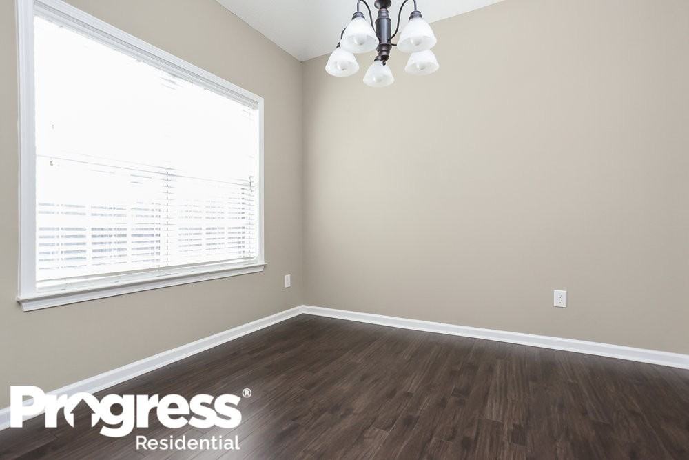 10183 Tall Hickory Dr - Photo 3 of 16