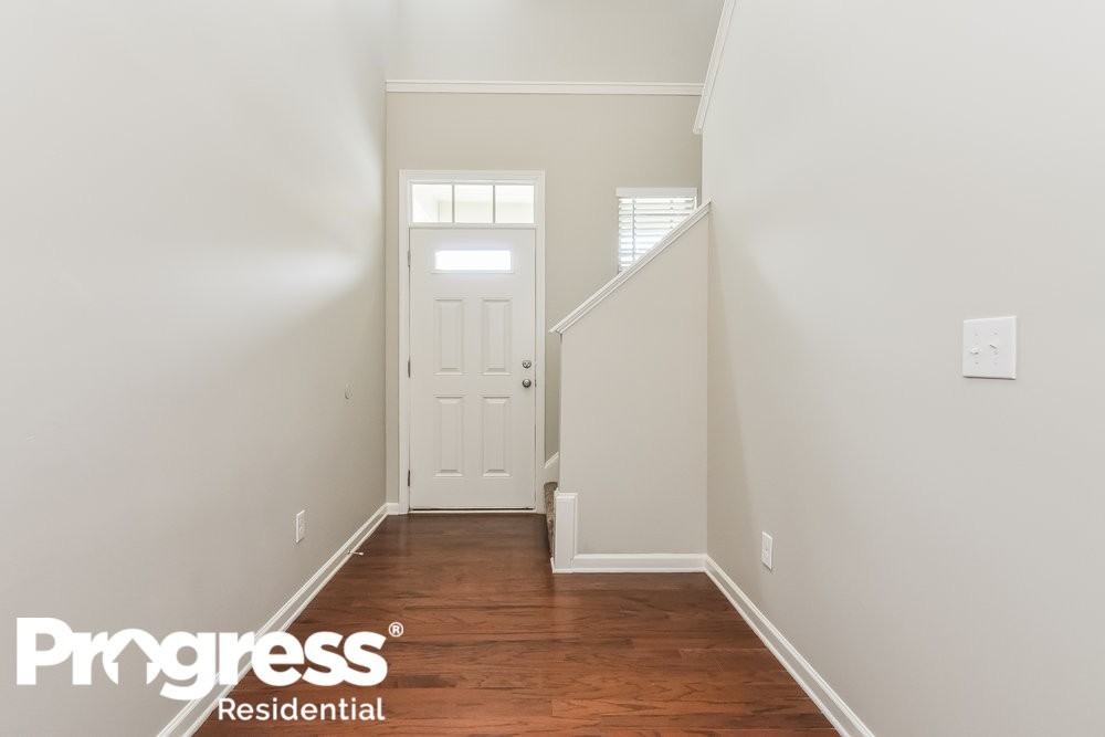 48 Ashby Dr - Photo 2 of 14