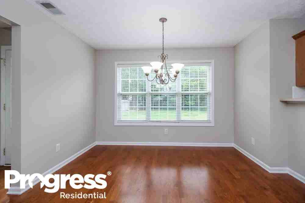 3046 Heatherbrook Trce - Photo 3 of 16