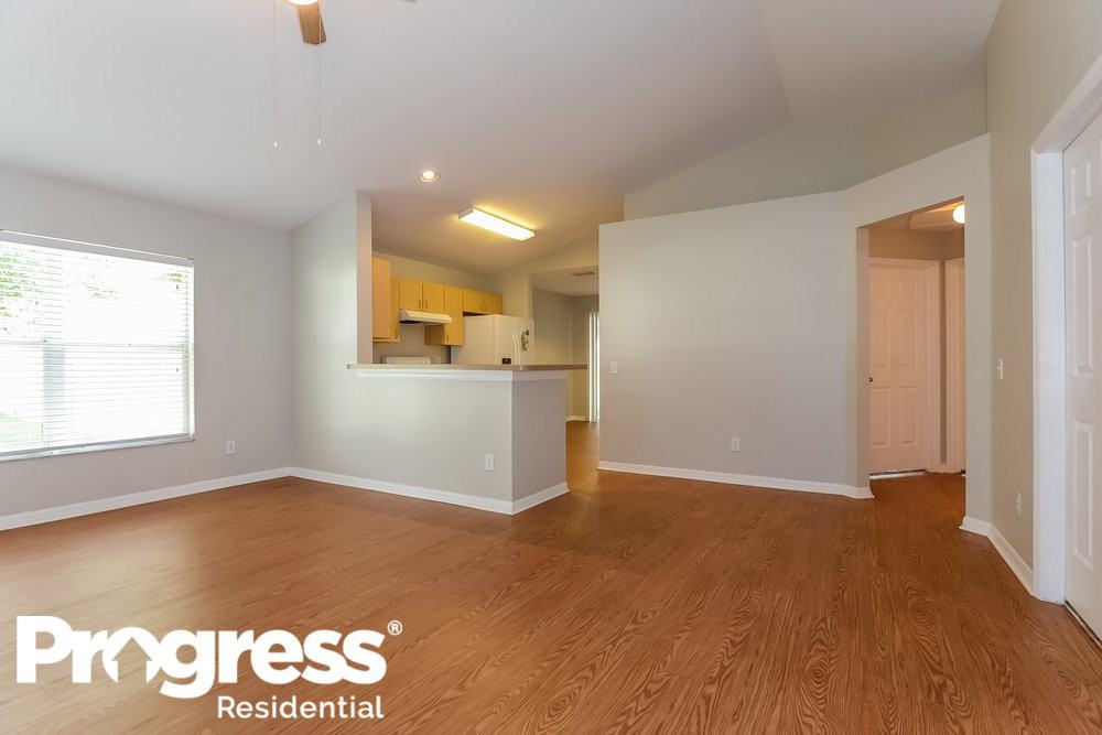 5042 Prairie View Way - Photo 3 of 15