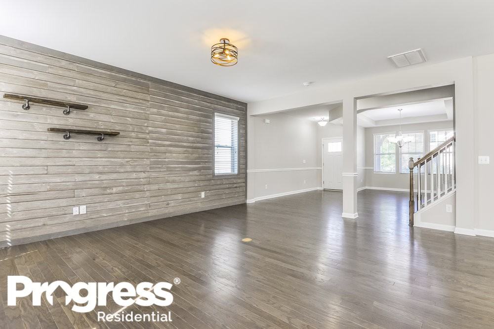 39 Beacon Way - Photo 2 of 15