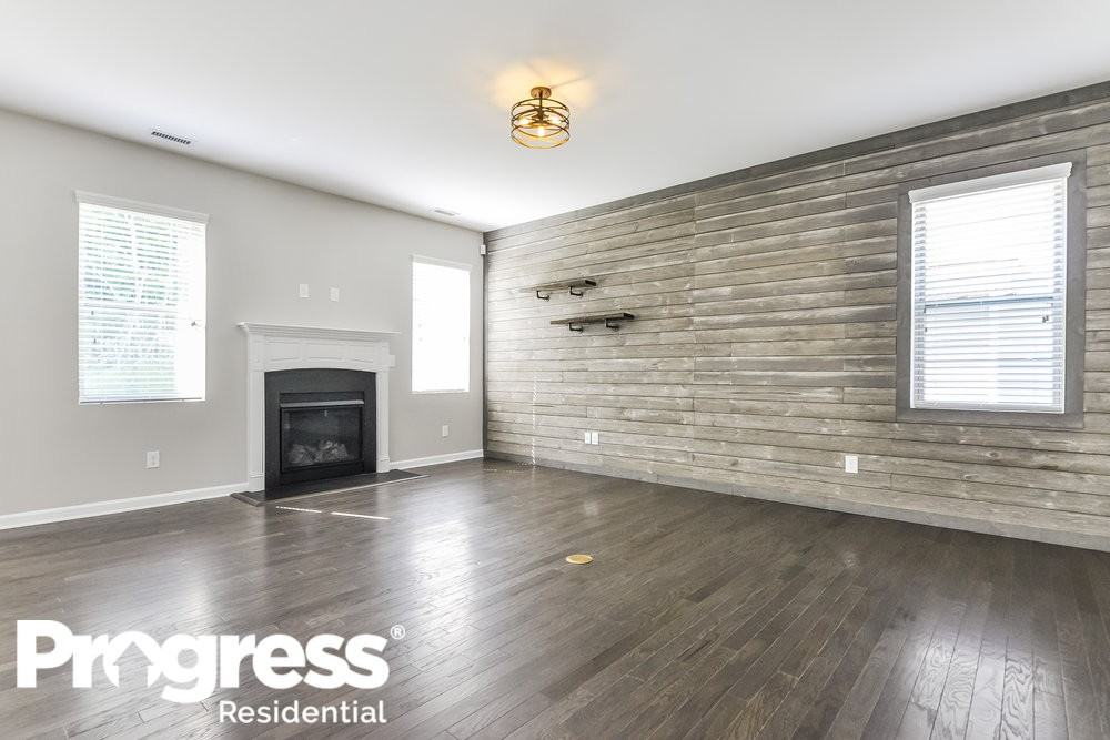 39 Beacon Way - Photo 3 of 15