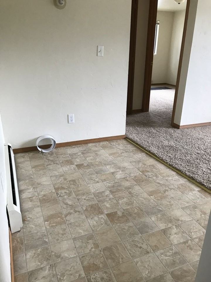 1810 Velp Ave - Photo 3 of 8