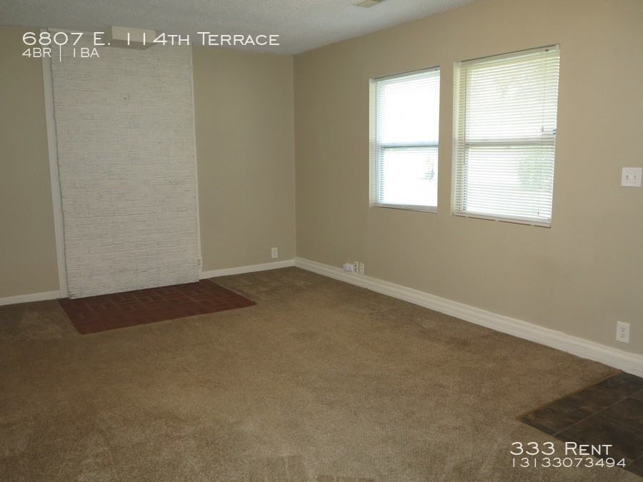 6807 E 114th Terrace - Photo 2 of 13