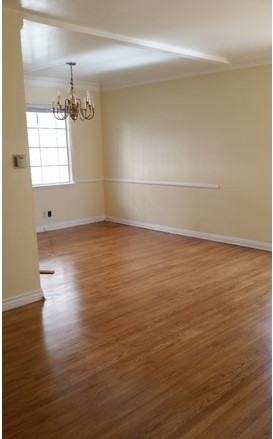 127 N Clark Dr - Photo 2 of 4