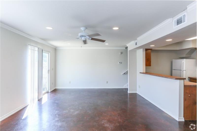 1621 S University Parks Dr - Photo 4 of 12