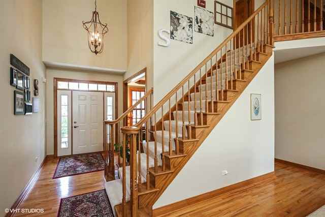 1543 Melbourne St - Photo 3 of 28