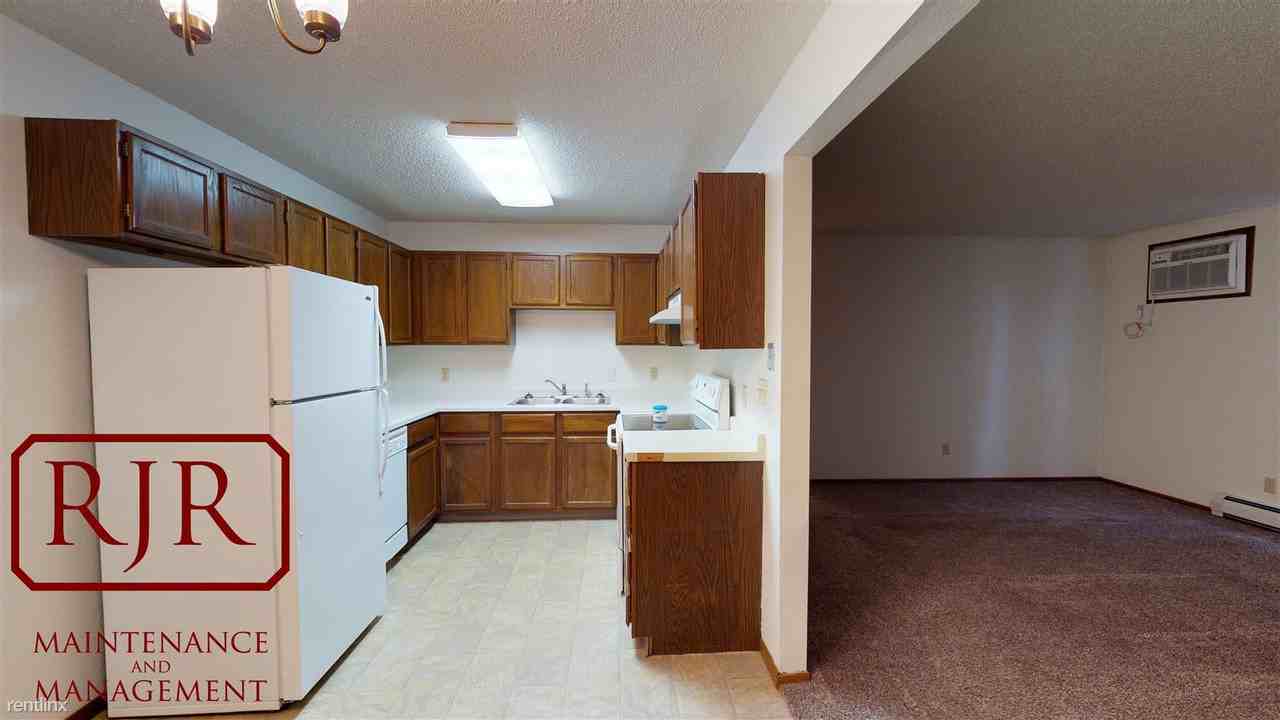 1706 E Main St - Photo 3 of 4