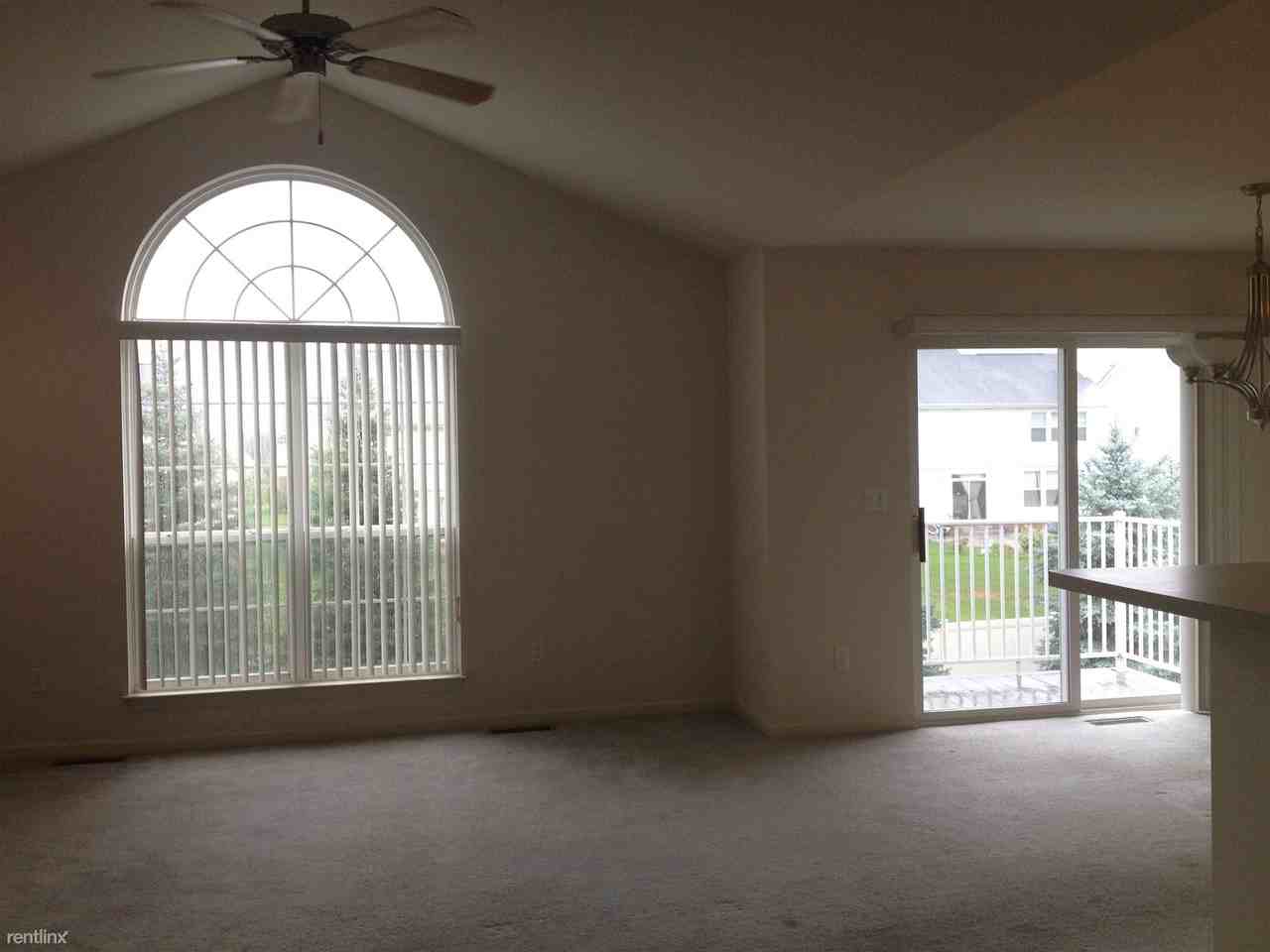 10201 Chesapeake Cir - Photo 2 of 9