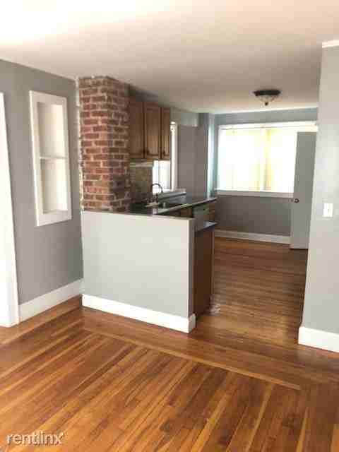 96 Emerson St - Photo 3 of 5