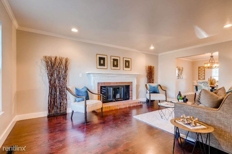 8902 W Progress Pl - Photo 2 of 37