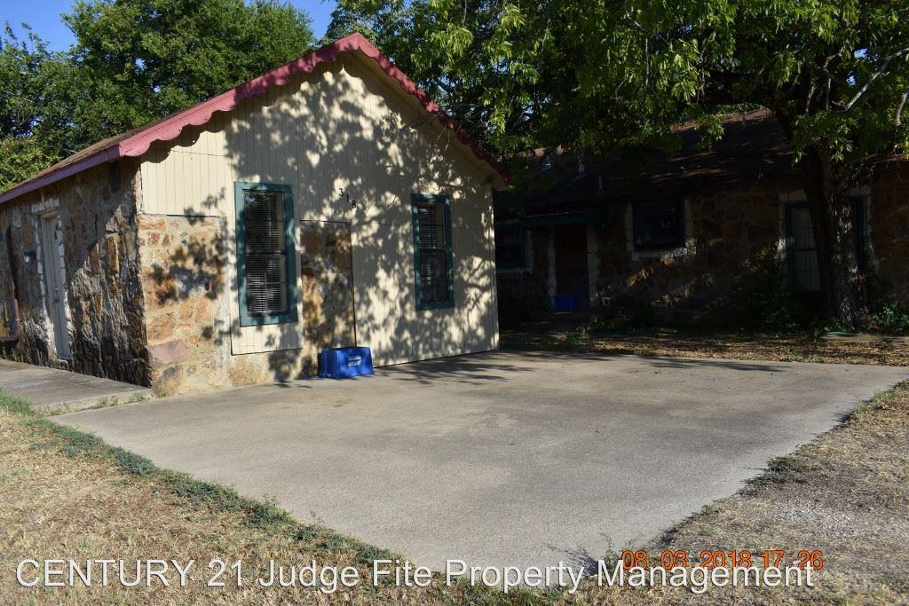 318 Overlook Dr - Photo 2 of 9