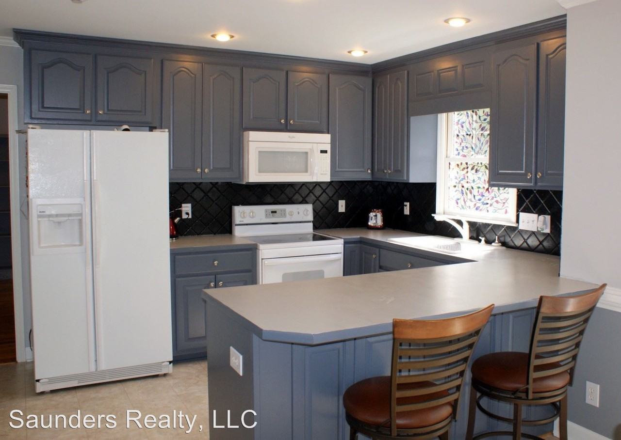 1074 Lewis Rd - Photo 2 of 24