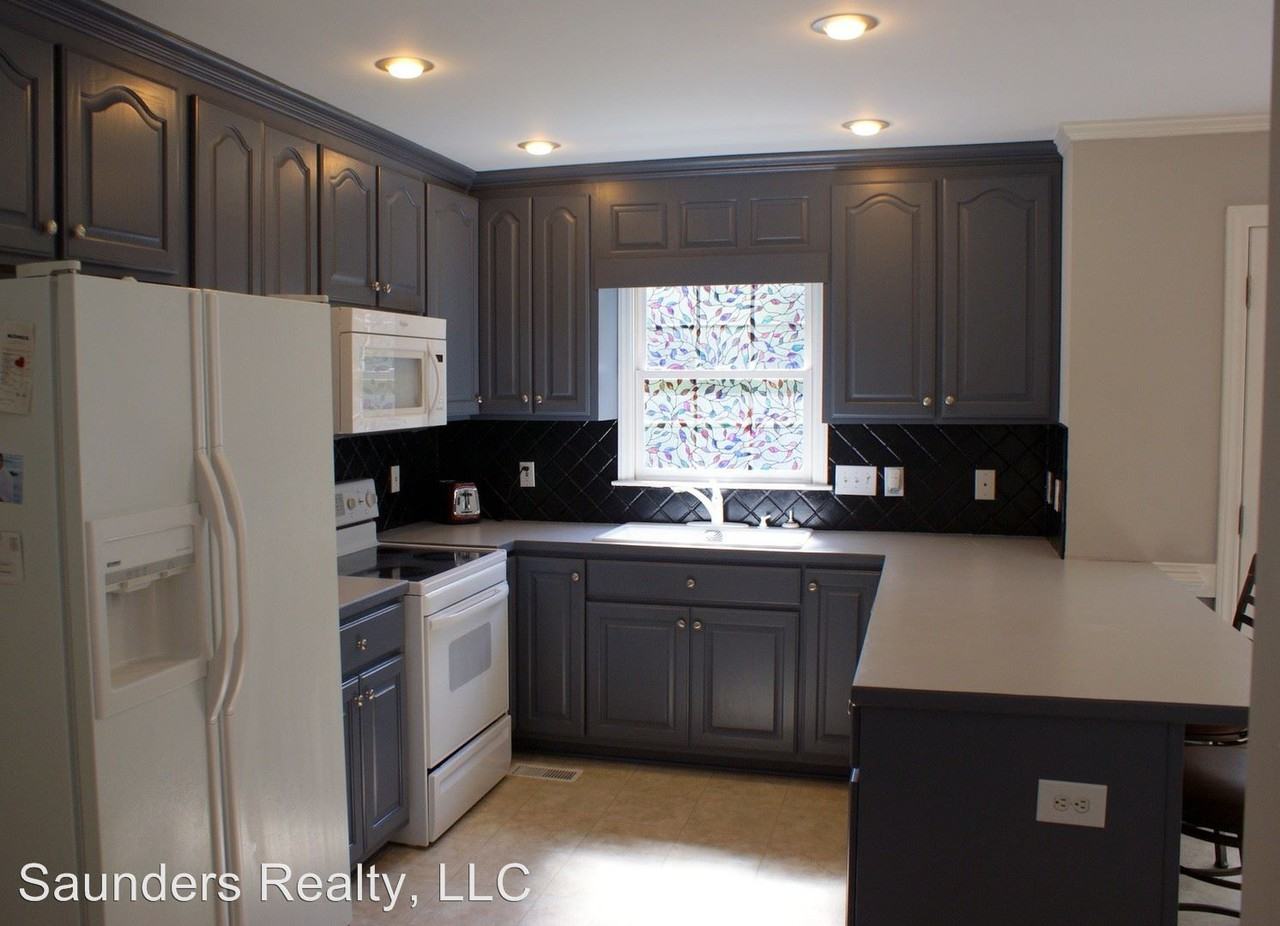 1074 Lewis Rd - Photo 3 of 24