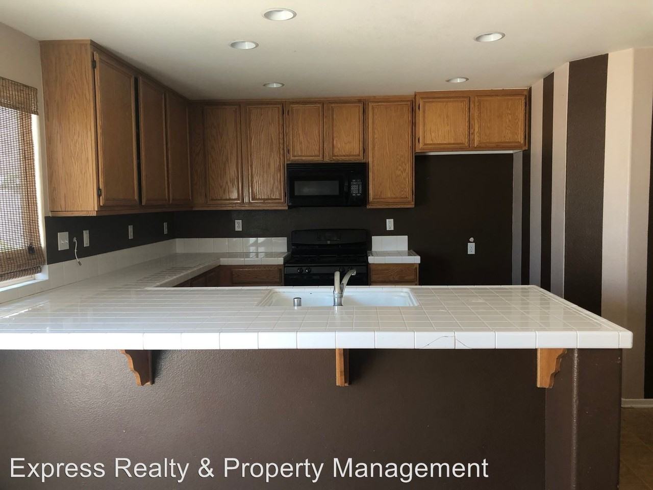 1343 MUSEO Way - Photo 2 of 25