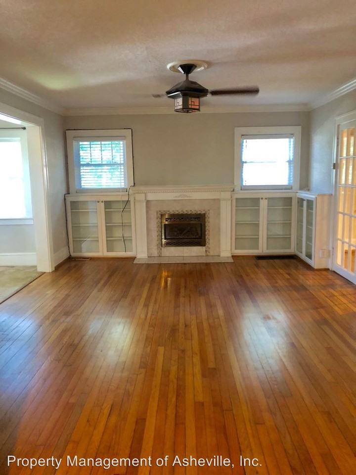 217 Westover Dr - Photo 2 of 23