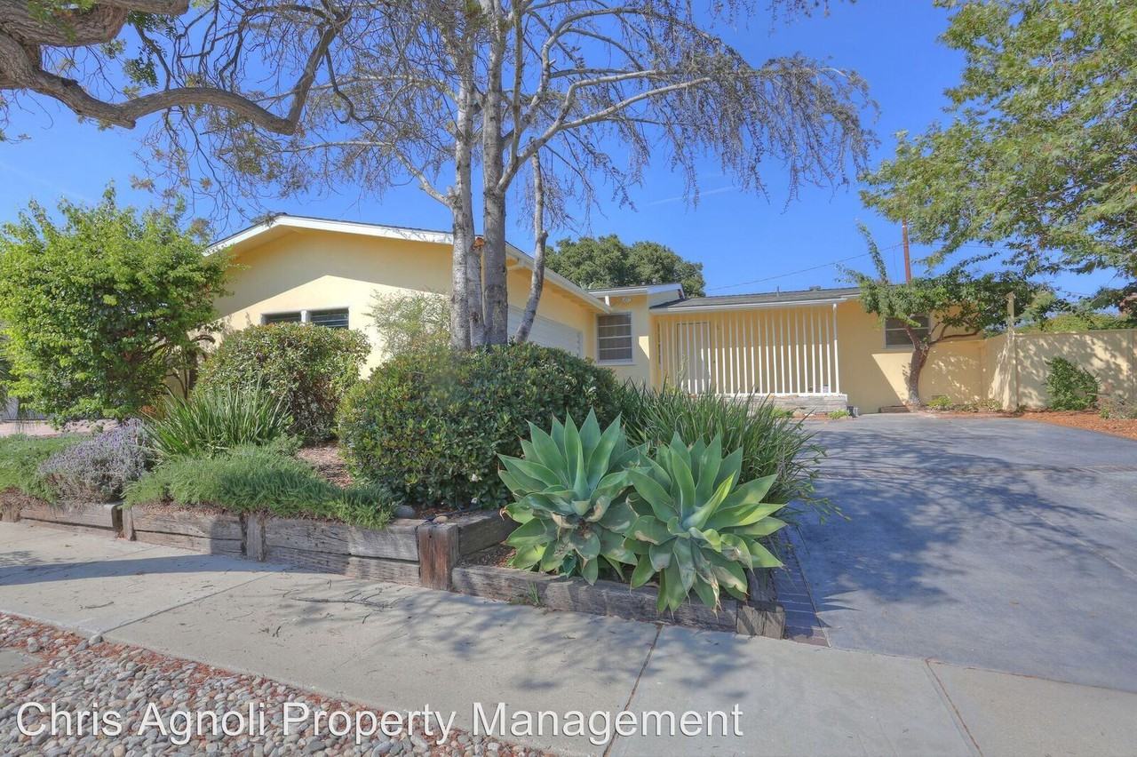 2622 Hacienda Way - Photo 3 of 20