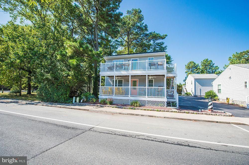 504 Seaweed Ln - Photo 2 of 50