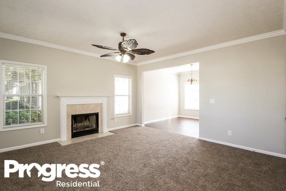 1235 Lafayette Sq - Photo 3 of 15