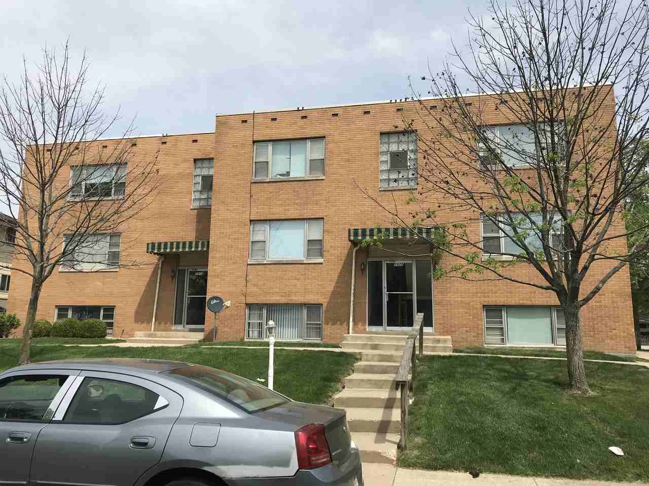 2908 North Rockwood Drive #H