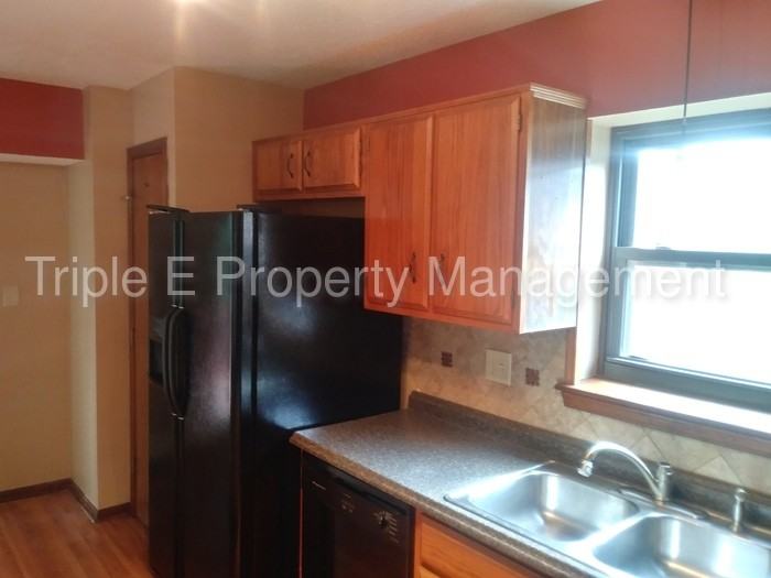 4291 Caledonia Way - Photo 3 of 12