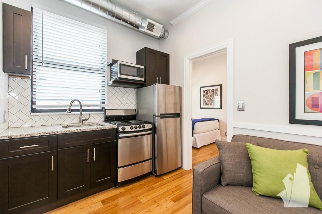 53 West Burton Place #2F - Photo 2 of 11