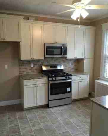 70 8th St - Photo 2 of 12