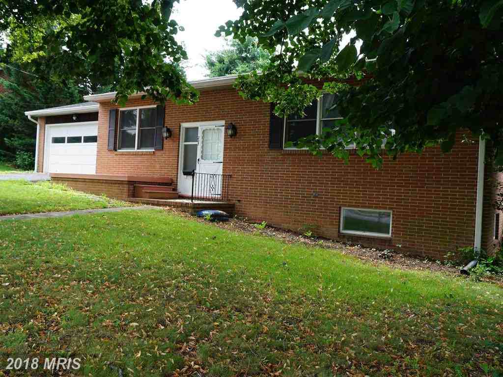 225 Rowe Ave - Photo 2 of 30