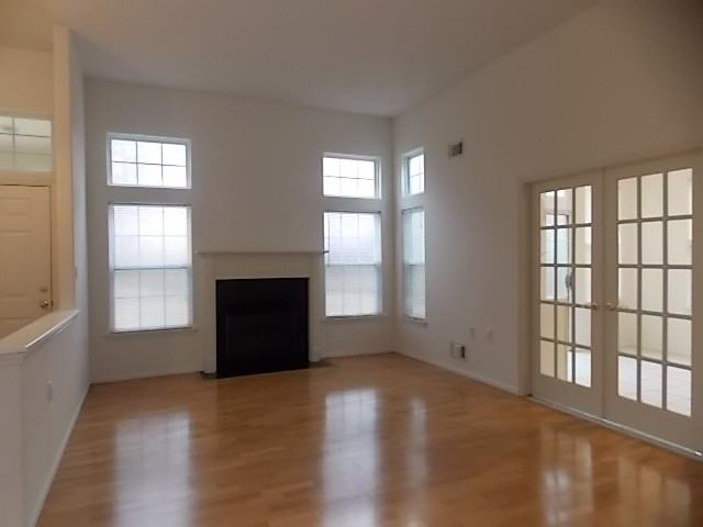 554 Leisure Dr - Photo 3 of 26