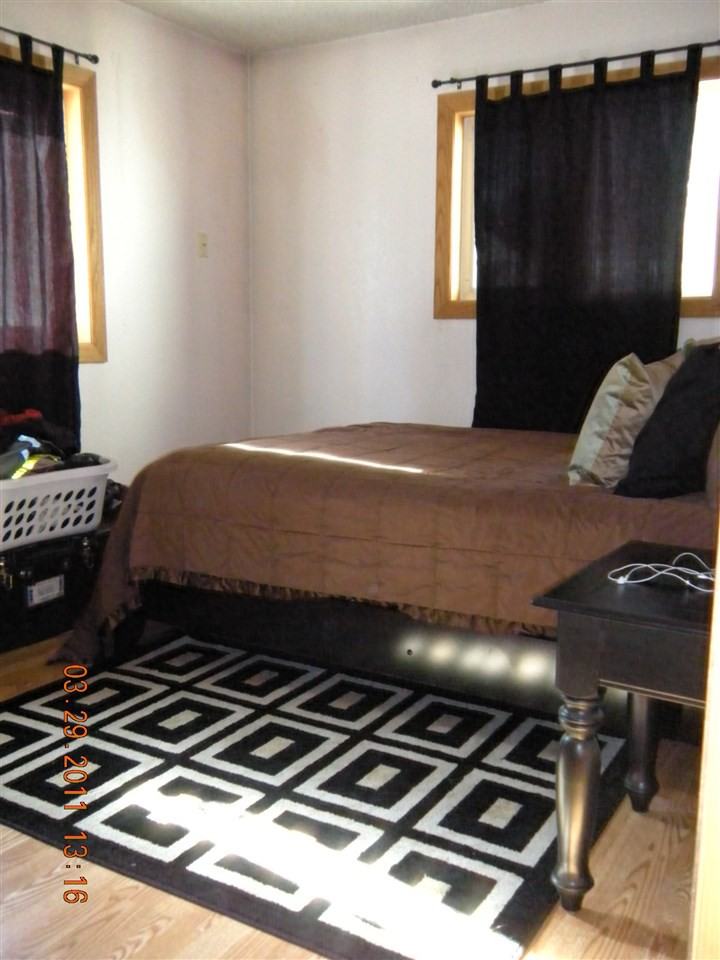 2215 Ravenwood Ave - Photo 3 of 7