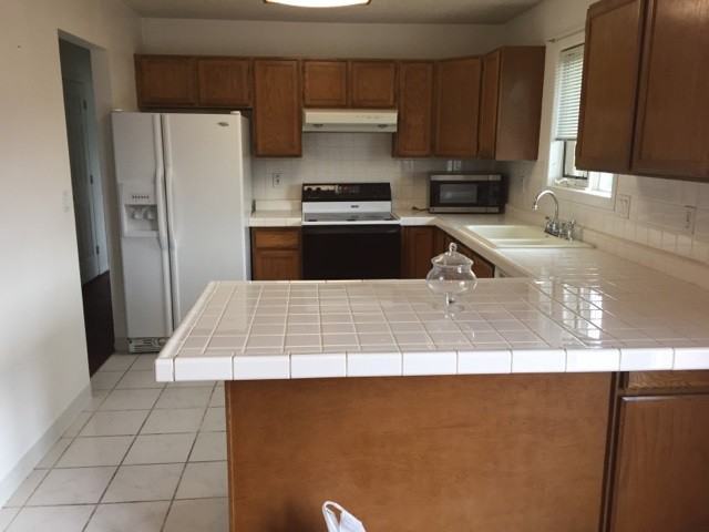 1329 Wake Forest Way - Photo 2 of 11