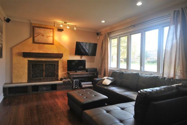 8937 Southfield Dr - Photo 3 of 7