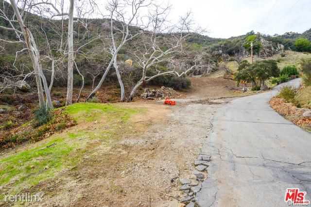 1850 Olivera Dr - Photo 3 of 44