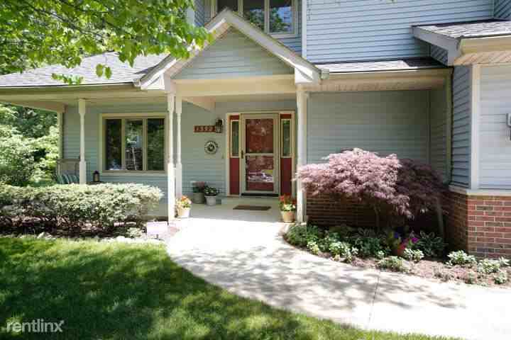 1392 Wickford Dr - Photo 2 of 28