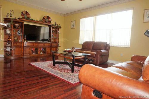 19077 NW 23rd Pl - Photo 3 of 8