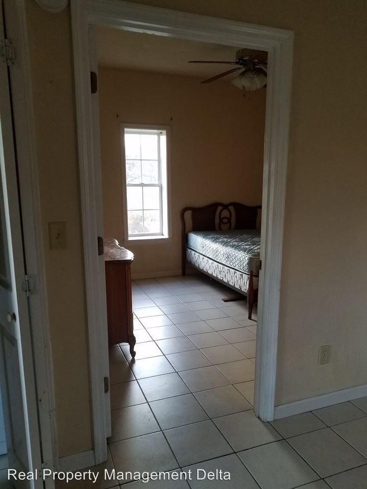 1238 Hwy 31 - Photo 3 of 9
