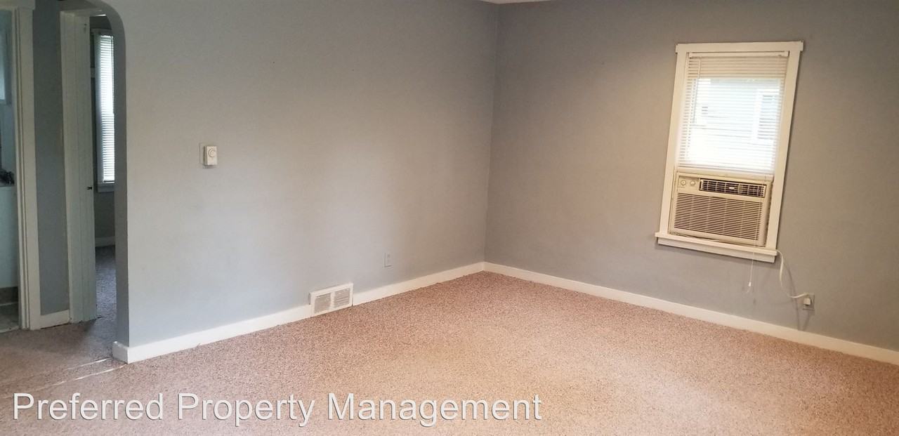 1309 7th St - Photo 3 of 10