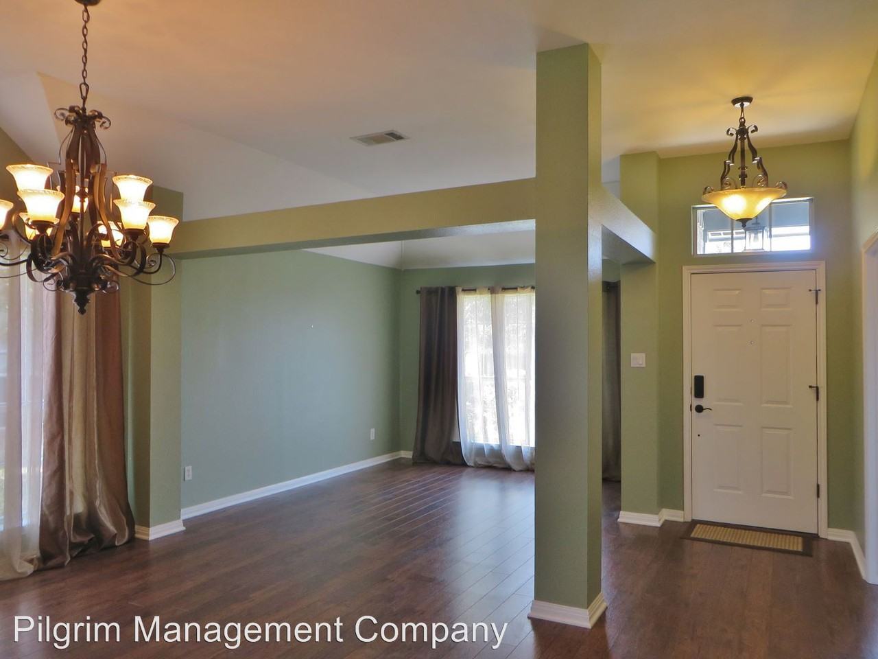 201 Rio Vista Dr - Photo 3 of 32