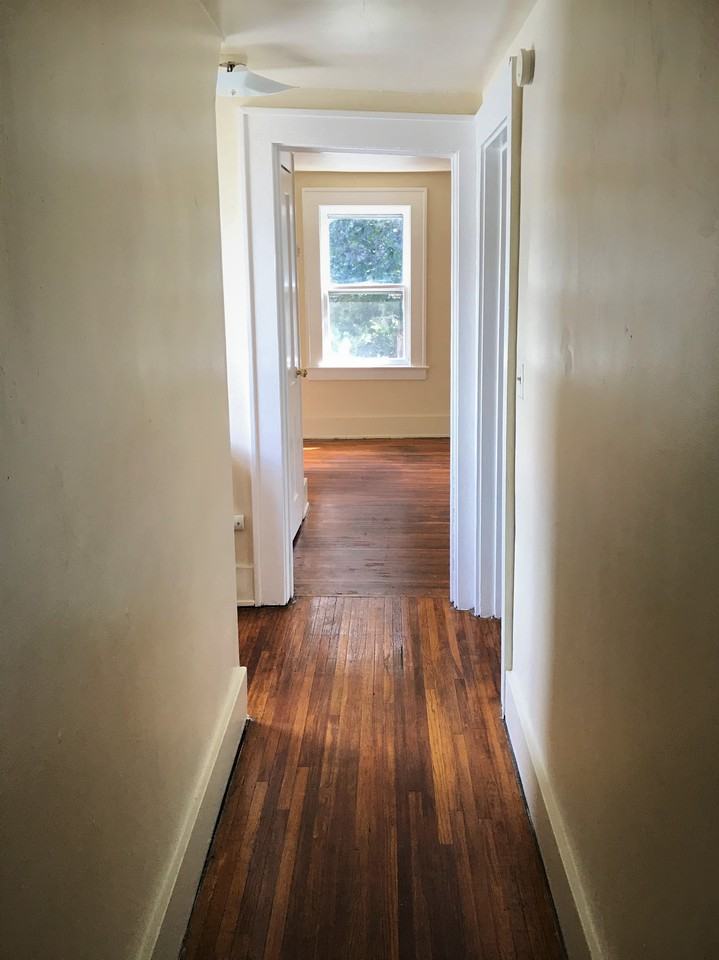 105 Independence St - Photo 3 of 15