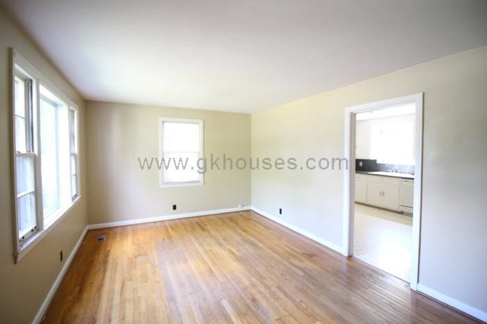 3233 Southlake Drive - Photo 3 of 15