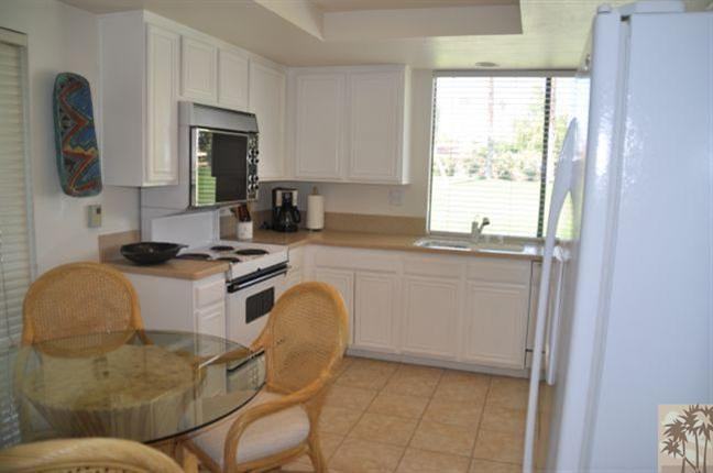 40 Avenida Las Palmas - Photo 3 of 8