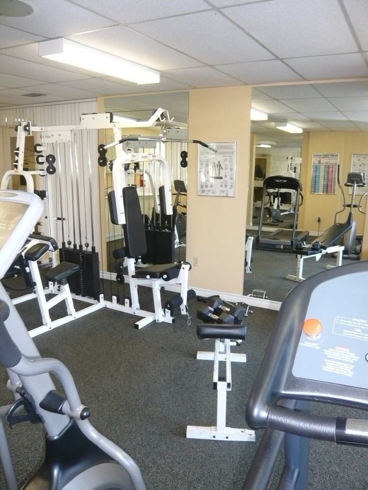 8 Silver Maple Court - Photo 3 of 7