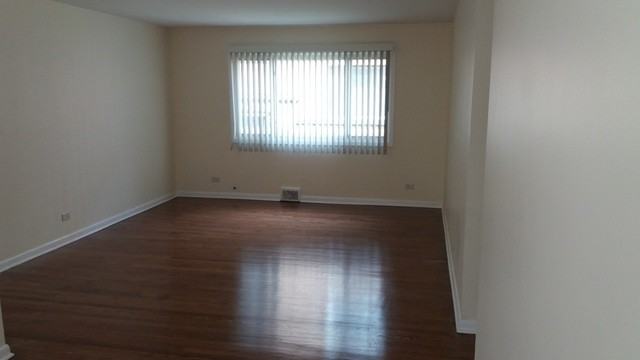 6427 N Kedzie Ave #1E - Photo 2 of 10