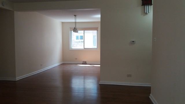 6427 N Kedzie Ave #1E - Photo 3 of 10