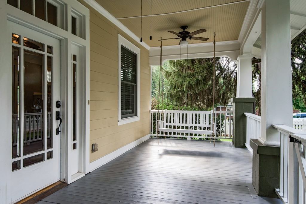 917 Knox Ave - Photo 3 of 38