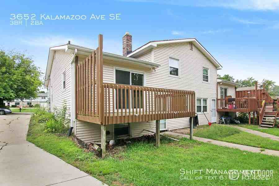 3652 Kalamazoo Ave SE - Photo 3 of 22