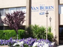 featured image of 625 N Van Buren Ave