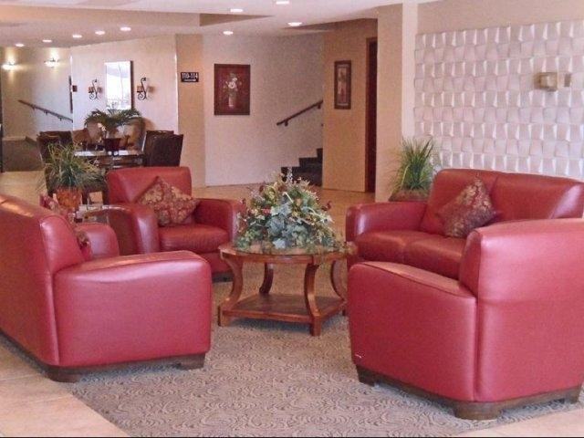 625 N Van Buren Ave - Photo 3 of 6